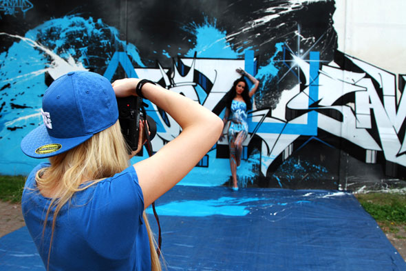 Graff on girls 2013 calendar molotow