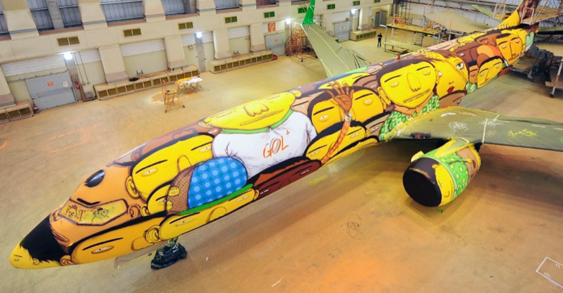 Boeing-737-Grafitti-Os-Gemeos-1