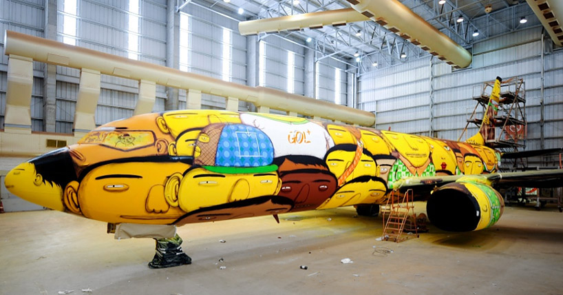 Boeing-737-Grafitti-Os-Gemeos-2